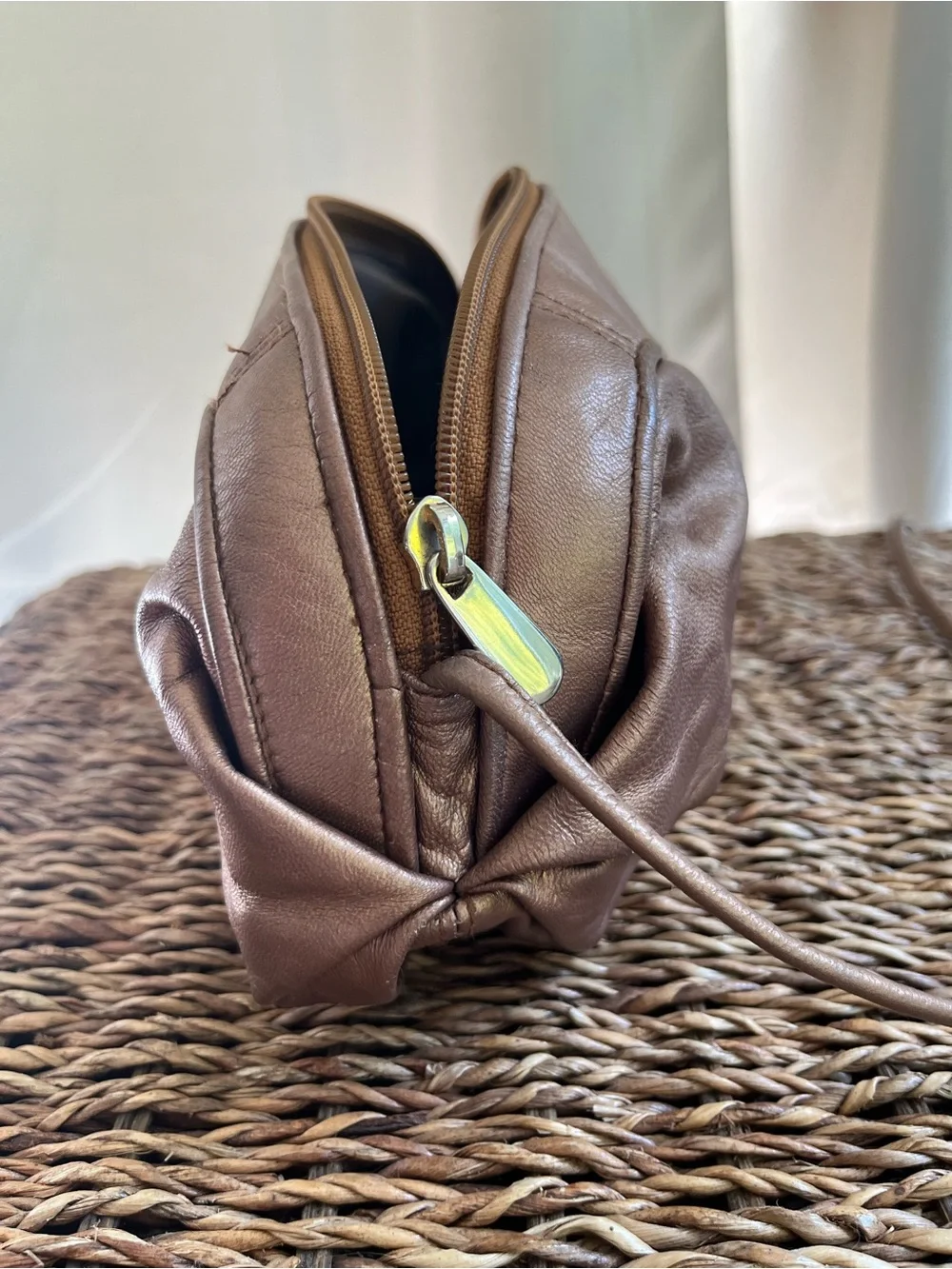 Vintage Women’s Bronze J. Renee Leather Crossbody Bag